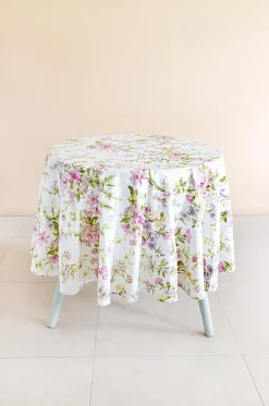 April Cornell Graceful Garden Ecru 70" Round Cloth - 6 Seater