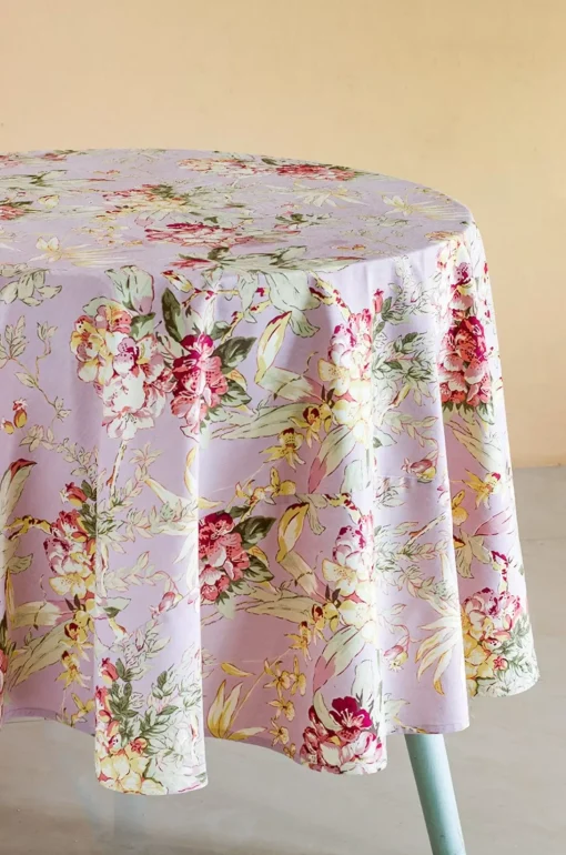 April Cornell Hydrangea Amethyst Antique 70" Round Cloth-6 Seater