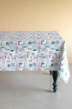 Feast Cotton Table Cover - 6 Seater