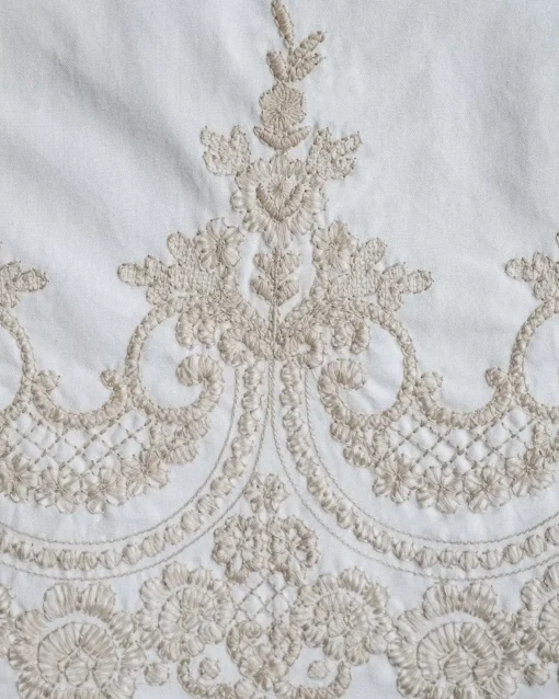 Roshanara Beige Runner
