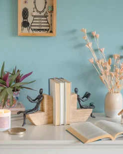 The Reader Bookends