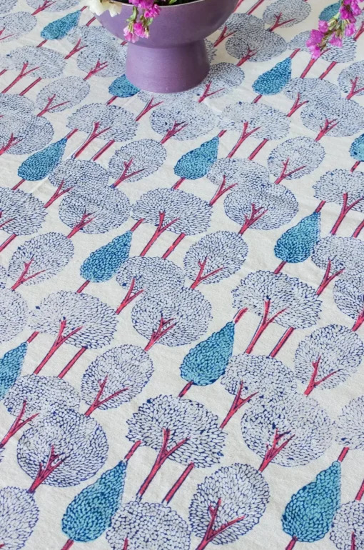 Topiary Garden Table Cloth - 6 Seater